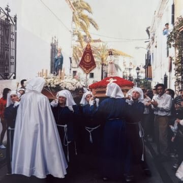 Imagen histórica de la Hermandad de la Amargura de Marbella en 2009 - Consolidación de la tradición