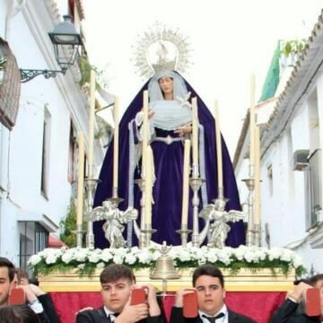 Trono de traslado de la Hermandad de la Amargura de Marbella